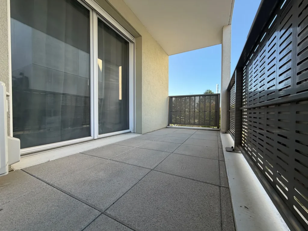 Terrasse de l'appartement acheté et loué à Rillieux-la-Pape